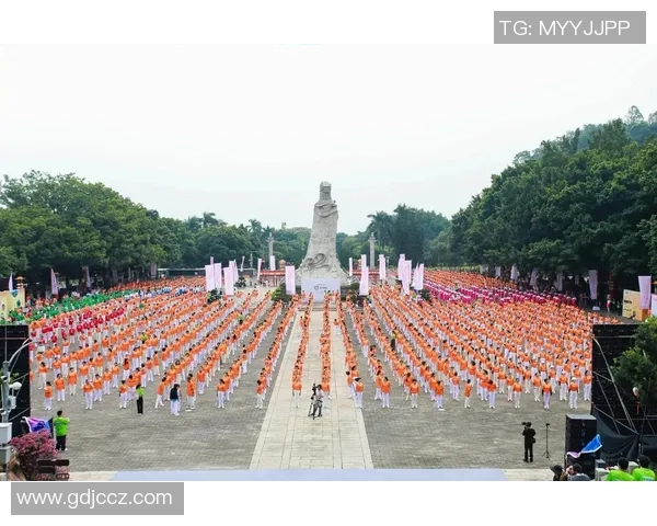 重庆羽毛球队的速度与激情探讨聚焦羽毛球运动的未来发展与挑战 重庆羽毛球队的速度与激情探讨聚焦羽毛球运动的未来发展与挑战
